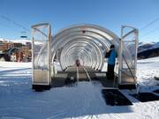 Beginners are always assisted at the conveyor belts.