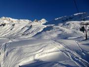 Deep-snow slopes towards St. Christoph
