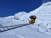 Efficient snow cannons in Saas-Fee