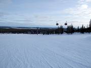 Easy slopes dominate the valley area