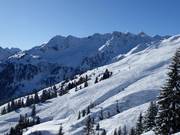 Extensive off-piste terrain at the Hornbahn 2000
