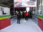 Well-maintained entry points