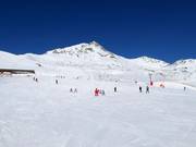 Wide slopes for beginners at Rastkogel