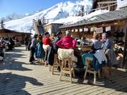 Bar at the Munggä Hüttä