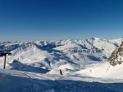 View from the Refuge at Grand Col into the valley