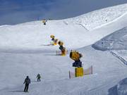 Extensive artificial snow production on the S1 slope