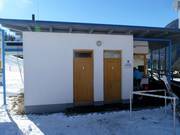 Well-maintained sanitary facilities at the Rifenalbahn