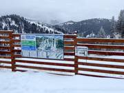Trail map and signage in the Snow King Mountain ski area