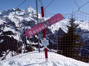 Clear warning notice about wildlife protection zones