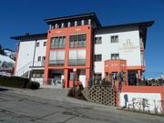 The Schweizerhof at the Hahnenkammbahn valley station