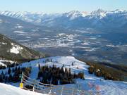 View from the Eagle Ridge mountain station over the town of Jasper