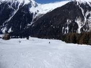 Easy practice slope in the valley area at the Köfele lifts