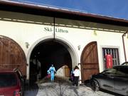 Access to the ski lifts