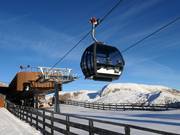 Naifjoch 1 - 10pers. Gondola lift (monocable circulating ropeway)