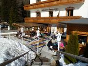 Guesthouse Alpenrose next to the valley station