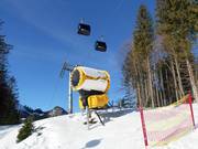 High-performance snow cannon in the Loser ski area
