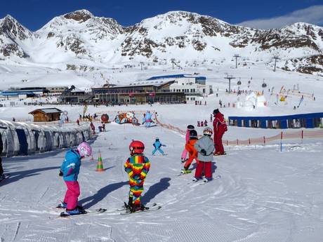 Family ski resorts 5 Tyrolean Glaciers – Families and children Stubai Glacier (Stubaier Gletscher)