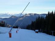 Snowmaking with lances in Jasná