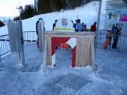 Children's access at the gondola lift