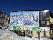 Slope map with current operating information at the Stümpflingbahn valley station
