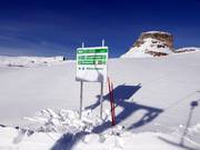 Signposting of slopes in the ski resort of Loser
