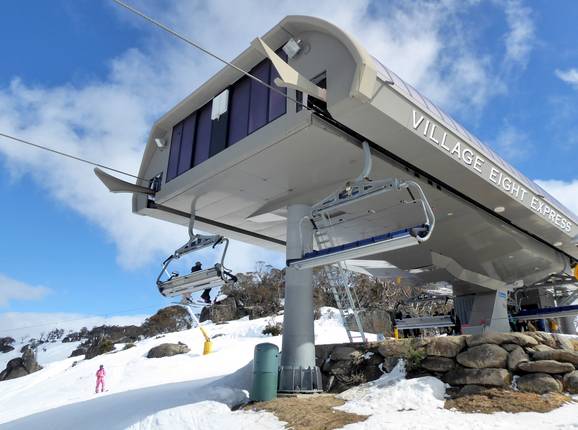 Village 8 Express - 8pers. High speed chairlift (detachable)