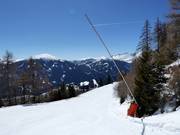 Snowmaking system on the valley run to St. Michael