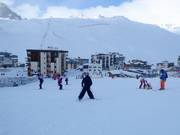Beginner area in Tignes Val Claret with free ski lifts