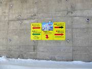 Slope signage at the Grand Hirafu mountain station