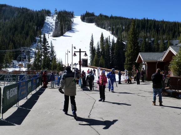 Beginning of the ski day at River Run Village