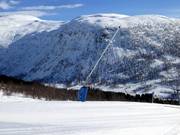 Snow lance at slope 5