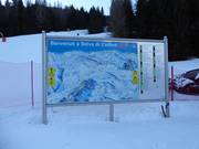 Information board with current information at the valley station