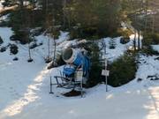 One of the two snow cannons at Silberberg