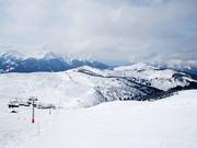 The mountain ridge between Légette and Mont Vores offers many open slopes.