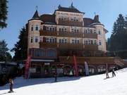 Hotel Alpine Arena directly on the slope