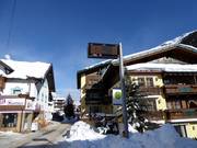 Ski bus stop in Vent