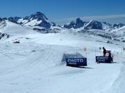 Photo jump with a real photographer