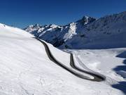 The Kaunertal Glacier Road is open to traffic all year round.