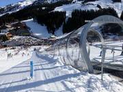 Covered conveyor belt (140 m) at the Lamark lifts