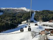 Spieljochbahn I - 10pers. Gondola lift (monocable circulating ropeway)