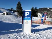 Signage to the parking lot