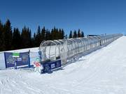 Frontyard B - People mover/Moving Carpet with cover