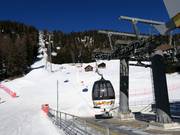 Ruis - 8pers. Gondola lift (monocable circulating ropeway)