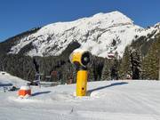 High-performance snow cannon in the Berwanger ski area