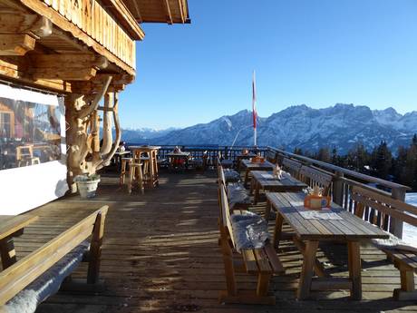 Huts, mountain restaurants  Lienz Dolomites – Mountain restaurants, huts Zettersfeld – Lienz