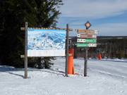 Piste map and slope signposting in the ski resort of Kläppen
