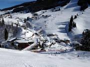 The Dienten ski center in the heart of the ski area