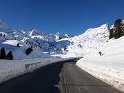 The Kaunertal Glacier Road is open to traffic all year round.
