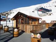 Hasestall Bar at the mid-station