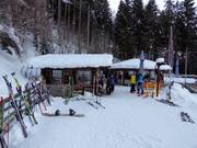 Seetal umbrella bar above the valley station